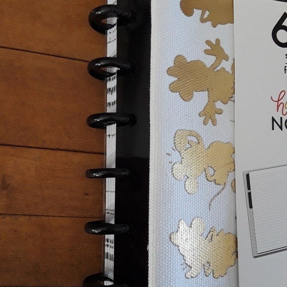 Disney Minnie and Mickey Notebook and Pouch Kit - Picture 8 of 11